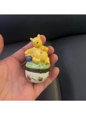 Midwest of Cannon Falls Winnie the Pooh November Thanksgiving Porcelain Hinged B